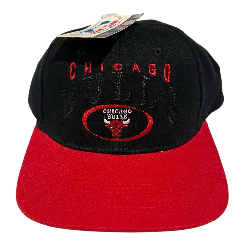 New Vintage 90s Chicago Bulls Snapback Cap Embroidered‎ Logo NBA Official Jordan